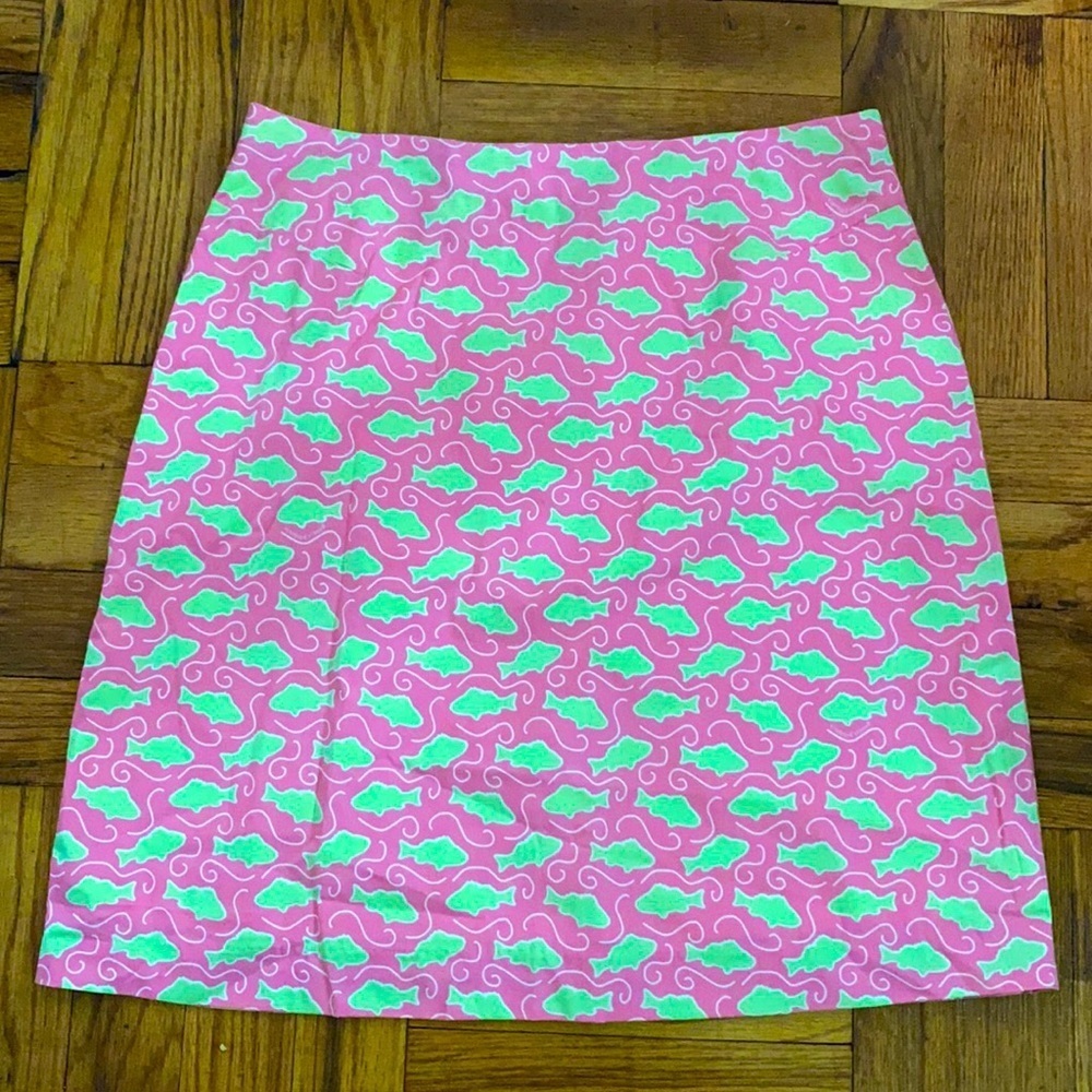 Vineyard vines pink & green skirt size: 4